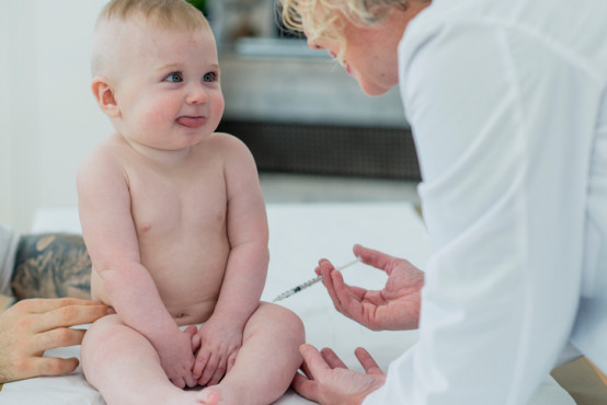 Očkování dětí: očkovací kalendář hrazeného očkování